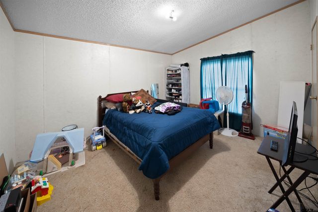 2425 Thompson Ln, Tyler, TX 75701