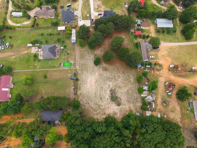 2425 Thompson Ln, Tyler, TX 75701