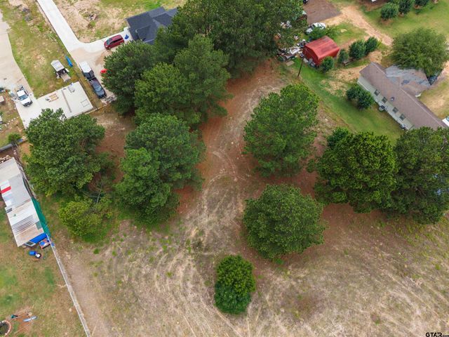 2425 Thompson Ln, Tyler, TX 75701