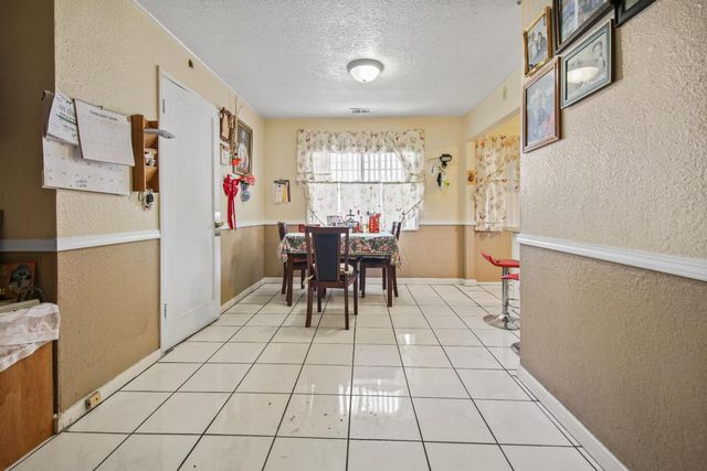 1553 E 7th St, Stockton, CA 95206