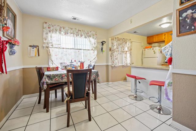 1553 E 7th St, Stockton, CA 95206