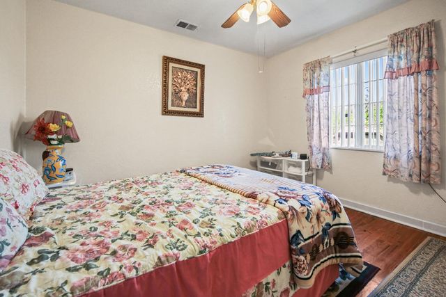 1553 E 7th St, Stockton, CA 95206