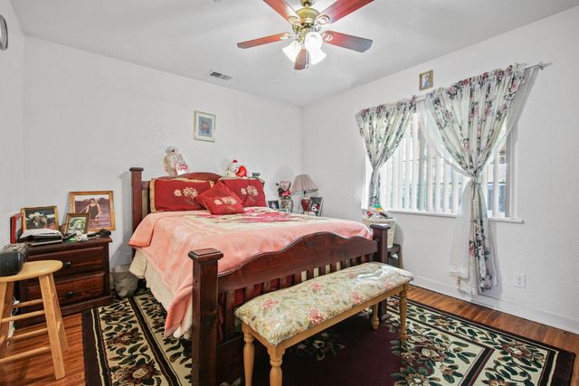 1553 E 7th St, Stockton, CA 95206