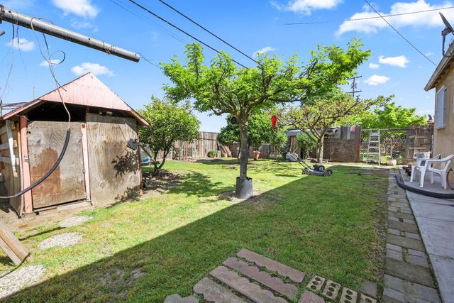 1553 E 7th St, Stockton, CA 95206