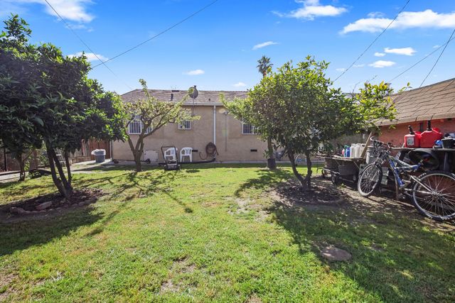 1553 E 7th St, Stockton, CA 95206