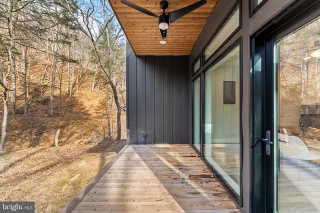 1956 DOVE HOLLOW RD, Mathias, WV 26812