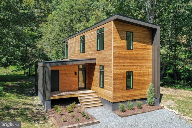 1956 DOVE HOLLOW RD, Mathias, WV 26812