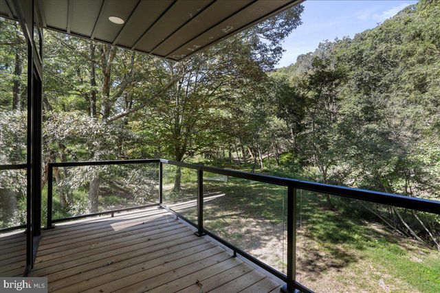 1956 DOVE HOLLOW RD, Mathias, WV 26812