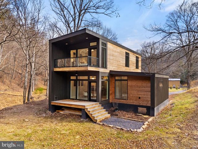 1956 DOVE HOLLOW RD, Mathias, WV 26812