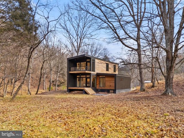 1956 DOVE HOLLOW RD, Mathias, WV 26812