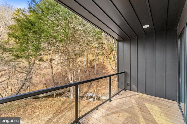 1956 DOVE HOLLOW RD, Mathias, WV 26812