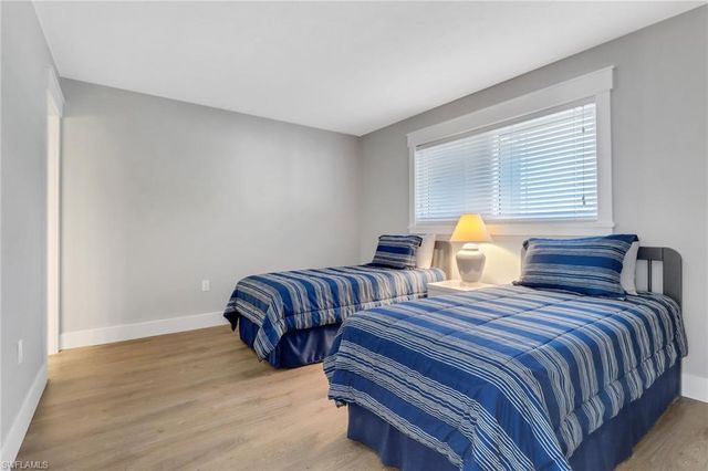 309 Goodlette-Frank RD S # A305, Naples, FL 34102