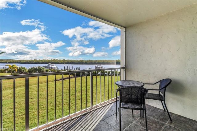 309 Goodlette-Frank RD S # A305, Naples, FL 34102