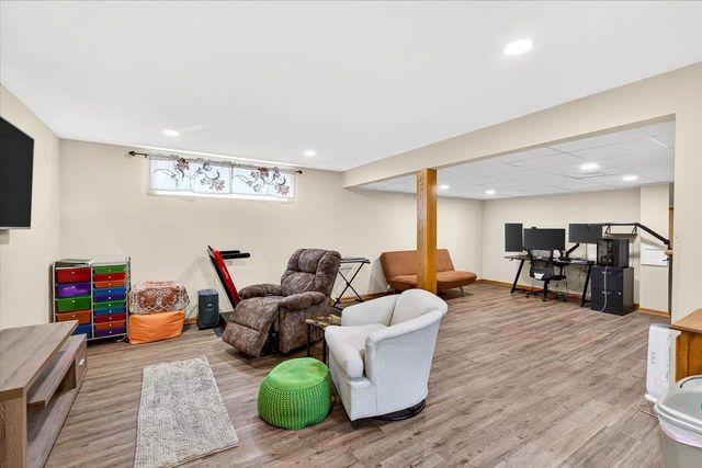 9314 Highland Gate Way, Verona, WI 53593