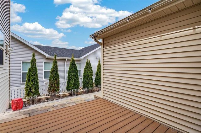 9314 Highland Gate Way, Verona, WI 53593