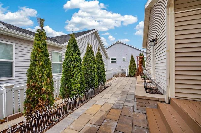 9314 Highland Gate Way, Verona, WI 53593