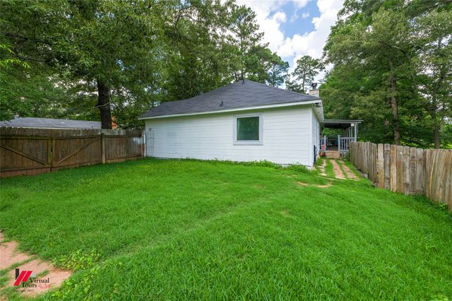 1605 Top Bluff Lane, Shreveport, LA 71109