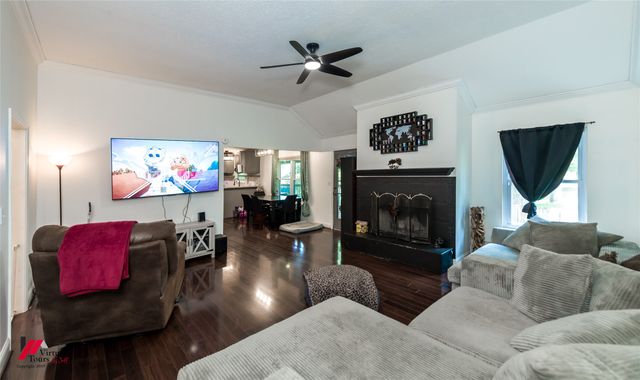 1605 Top Bluff Lane, Shreveport, LA 71109