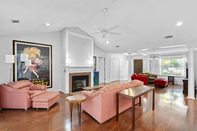 60 Thomas Sumter St, Beaufort, SC 29907
