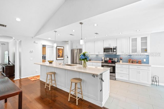 60 Thomas Sumter St, Beaufort, SC 29907