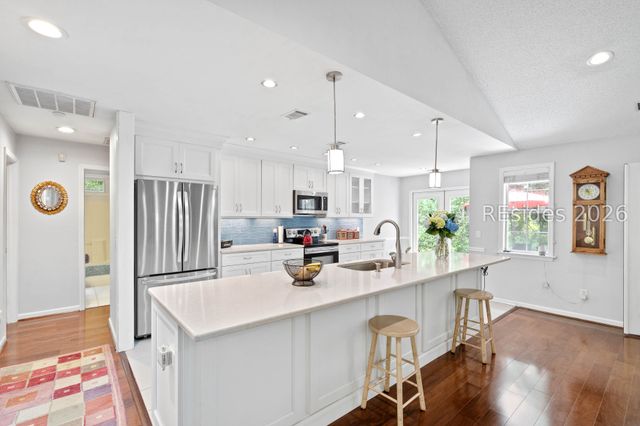 60 Thomas Sumter St, Beaufort, SC 29907