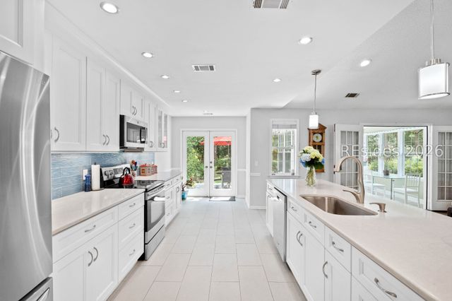 60 Thomas Sumter St, Beaufort, SC 29907