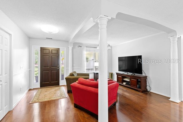 60 Thomas Sumter St, Beaufort, SC 29907