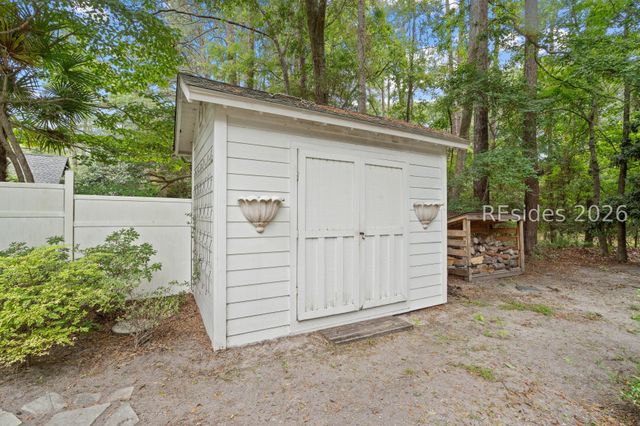 60 Thomas Sumter St, Beaufort, SC 29907