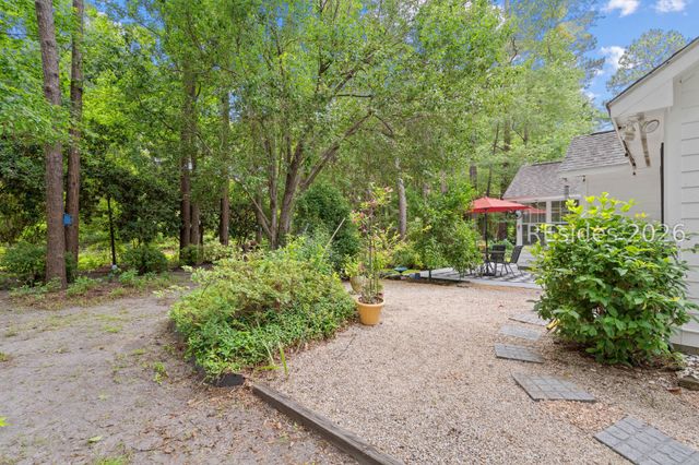 60 Thomas Sumter St, Beaufort, SC 29907