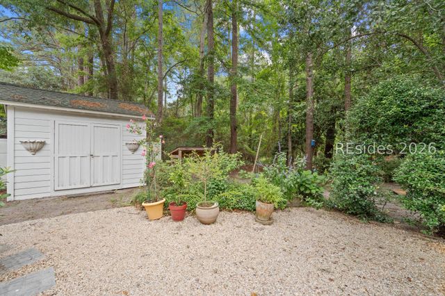 60 Thomas Sumter St, Beaufort, SC 29907