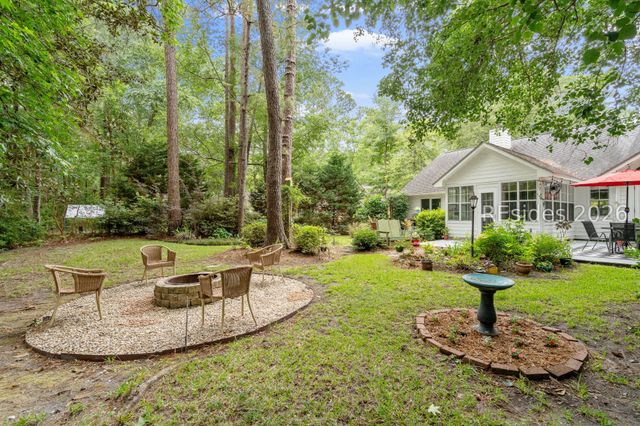 60 Thomas Sumter St, Beaufort, SC 29907