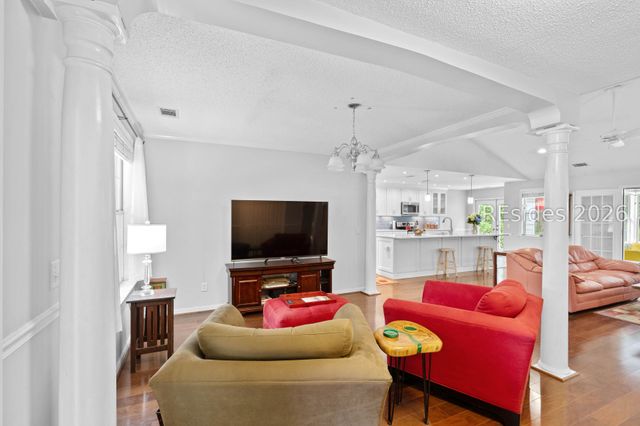 60 Thomas Sumter St, Beaufort, SC 29907