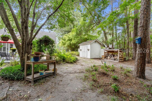 60 Thomas Sumter St, Beaufort, SC 29907