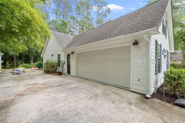 60 Thomas Sumter St, Beaufort, SC 29907