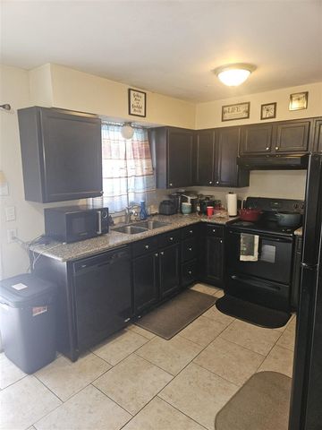 3265 Brooklyn Avenue, Grand Rapids, MI 49508