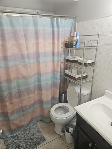 3265 Brooklyn Avenue, Grand Rapids, MI 49508