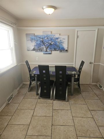 3265 Brooklyn Avenue, Grand Rapids, MI 49508