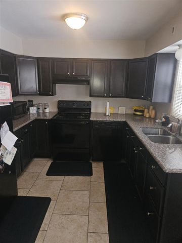 3265 Brooklyn Avenue, Grand Rapids, MI 49508