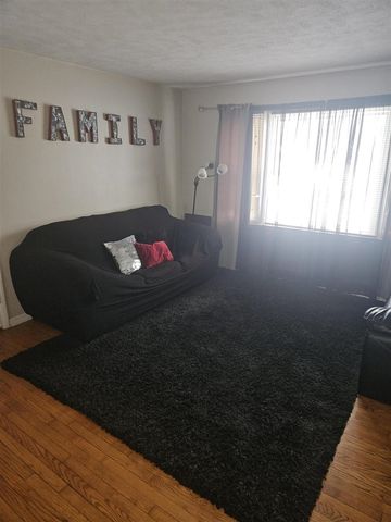 3265 Brooklyn Avenue, Grand Rapids, MI 49508