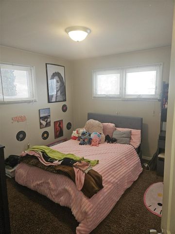 3265 Brooklyn Avenue, Grand Rapids, MI 49508