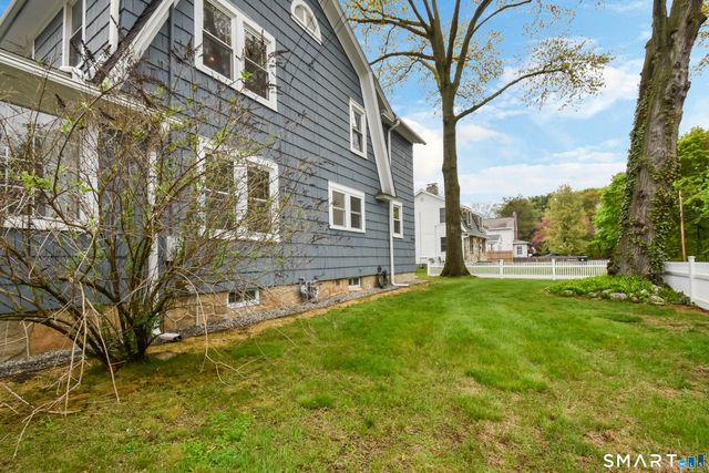 234 North Pine Creek Road, Fairfield, CT 06824