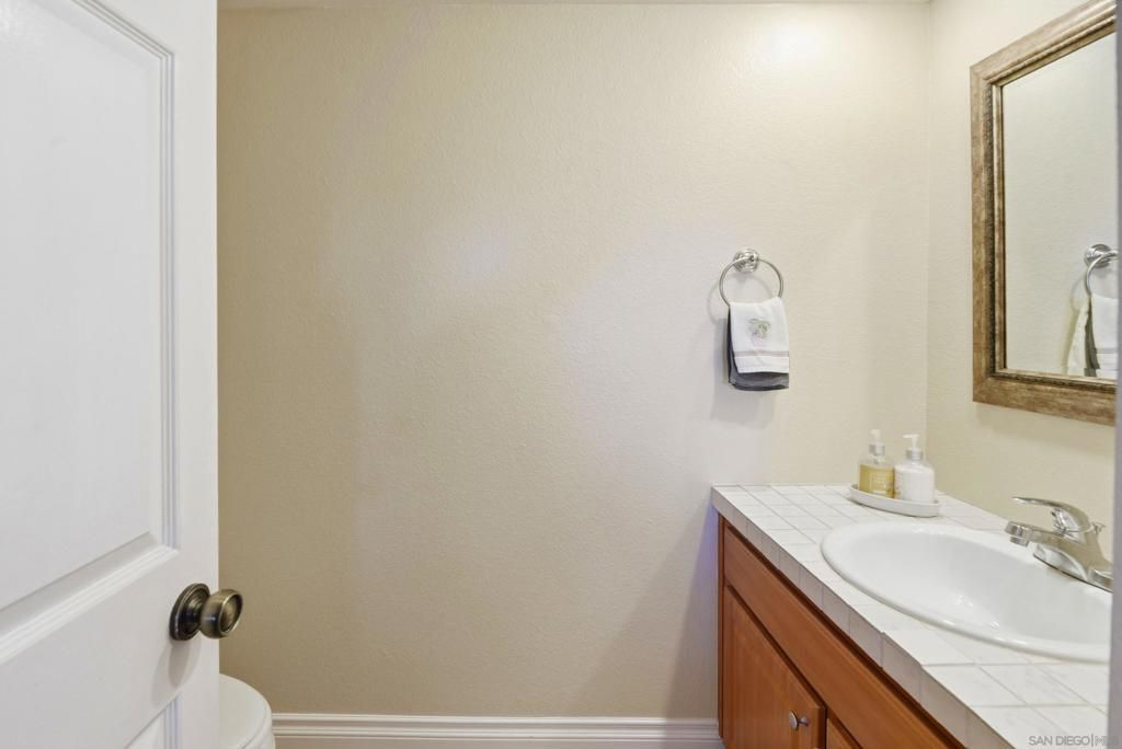 Image 11 of property listing at 17443 Ashburton Rd., San Diego, CA 92128