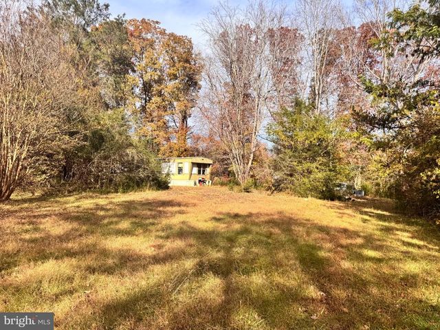 432 LITTLE RIVER FARMS RD, Bumpass, VA 23024