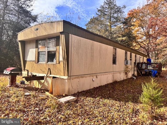 432 LITTLE RIVER FARMS RD, Bumpass, VA 23024