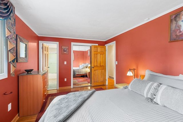 27 Randy Rd, Framingham, MA 01701