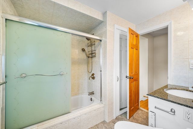 27 Randy Rd, Framingham, MA 01701