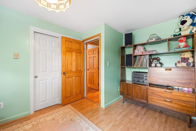 27 Randy Rd, Framingham, MA 01701