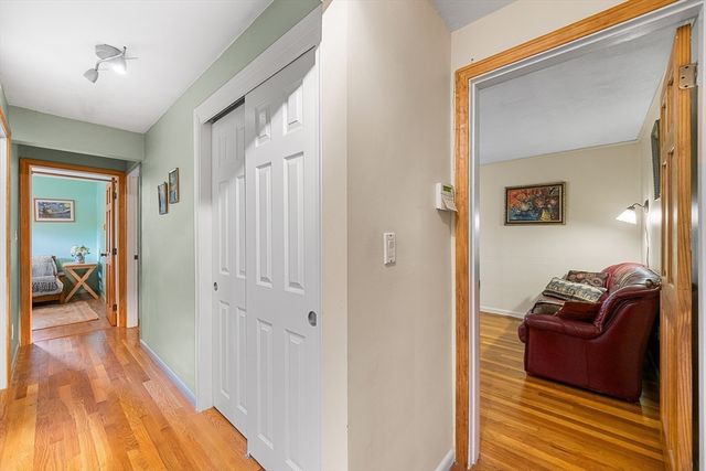 27 Randy Rd, Framingham, MA 01701