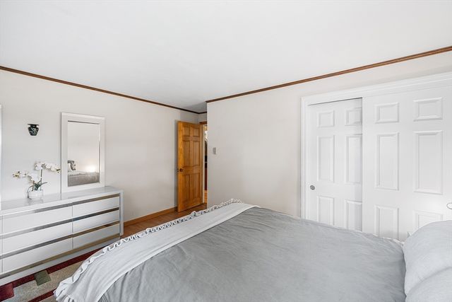 27 Randy Rd, Framingham, MA 01701