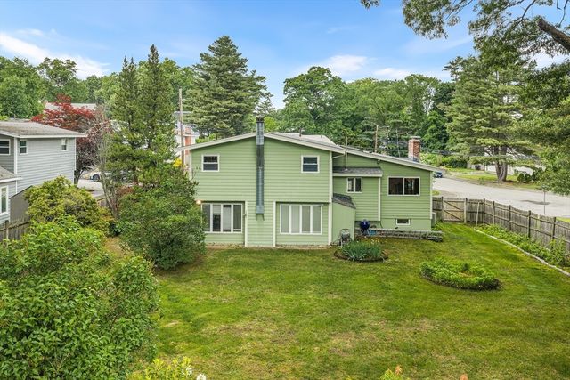 27 Randy Rd, Framingham, MA 01701